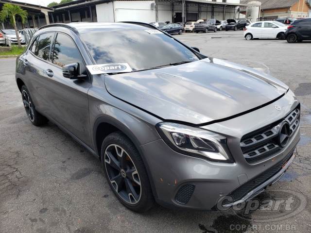 MERCEDES BENZ  GLA 200 2019 1.6 16V TURBO