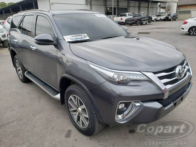 TOYOTA HILUX SW4 2019 DIESEL SRX 2.8 TURBO